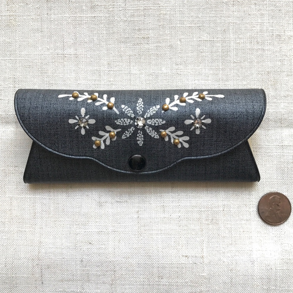 Vintage glasses case - Picture 3 of 5